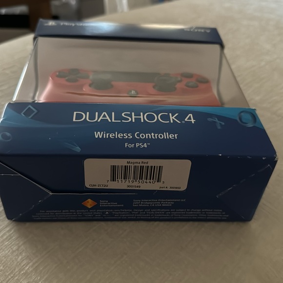 PS4 Magma red controller - Picture 3 of 3